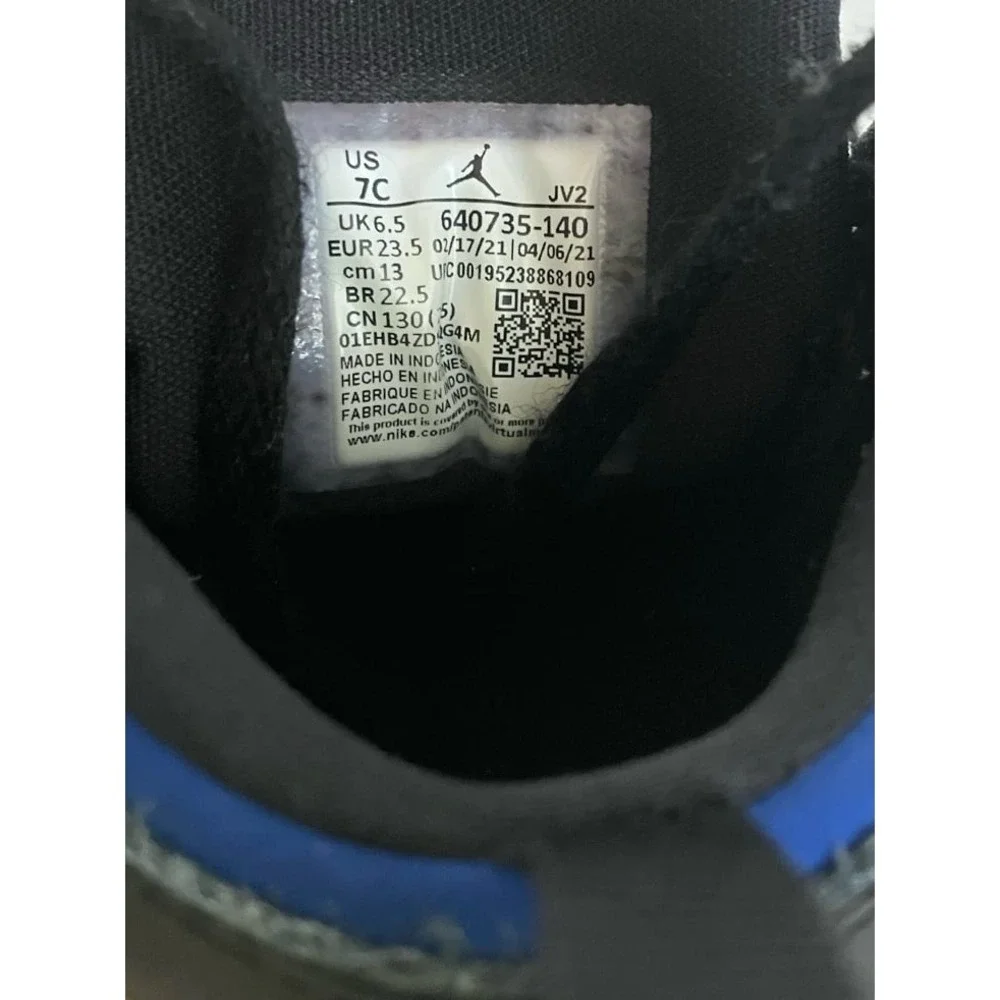 Nike Air Jordan Blue and Black Shoes Little Boys Size 7